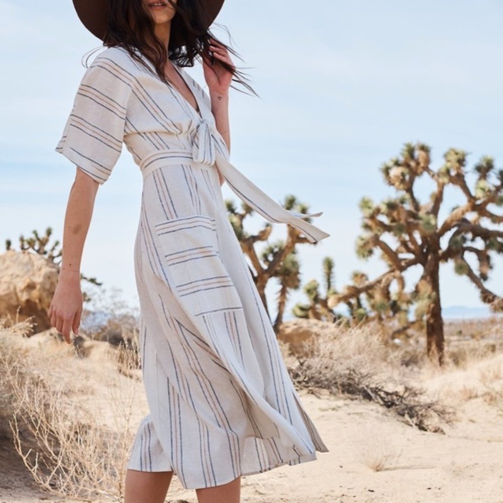 Striped v-neck button-up linen blend dress size 8